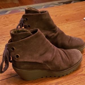 FLY LONDON BROWN SUEDE ANKLE BOOTS 39